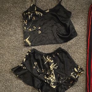 Silky shorts sleep set